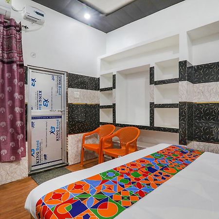 Fabexpress Milan Palace Ayodhya Zewnętrze zdjęcie