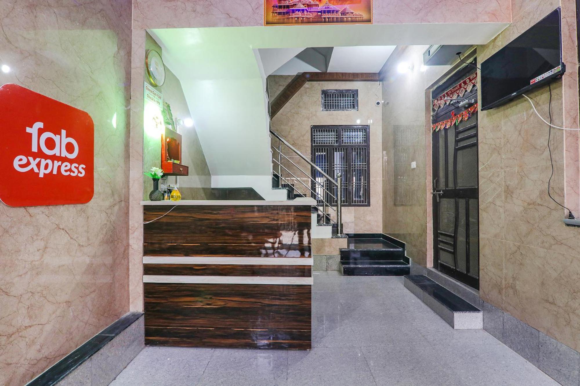 Fabexpress Milan Palace Ayodhya Zewnętrze zdjęcie
